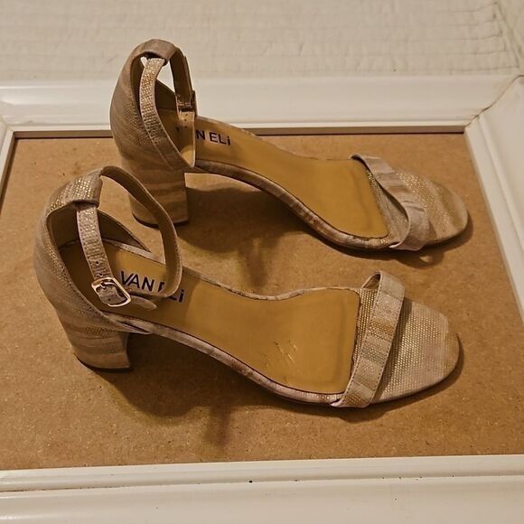 Vaneli taupe shimmer Block heel sandals size 8.5 - Picture 6 of 11